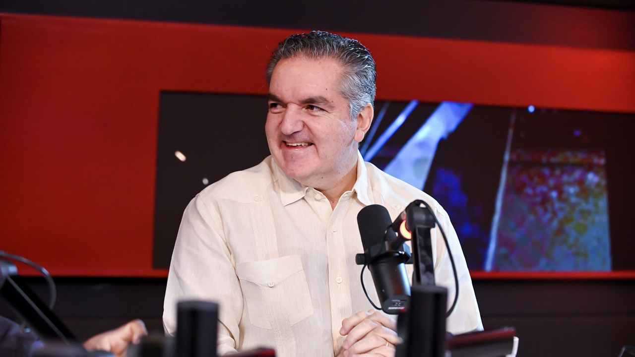 Neney Cabrera solicita licencia como ministro durante precampaña electoral - Noticias de hoy en República Dominicana | De Último Minuto
