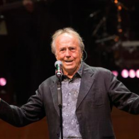 Serrat anuncia su retirada de los escenarios tras 65 años de carrera - Noticias de hoy en República Dominicana | De Último Minuto