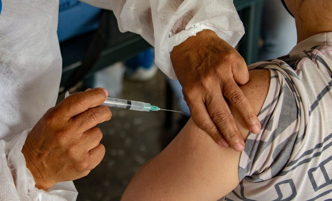 Gobierno no cuenta con estudió que avale sea necesaria 4ta dosis de la vacuna