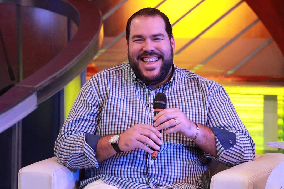 Víctor Gómez Casanova es la nueva voz comercial de las Águilas Cibaeñas - Noticias de hoy en República Dominicana | De Último Minuto