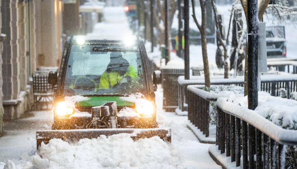 Tormenta invernal amenaza a 80 millones de personas en el sureste de EEUU