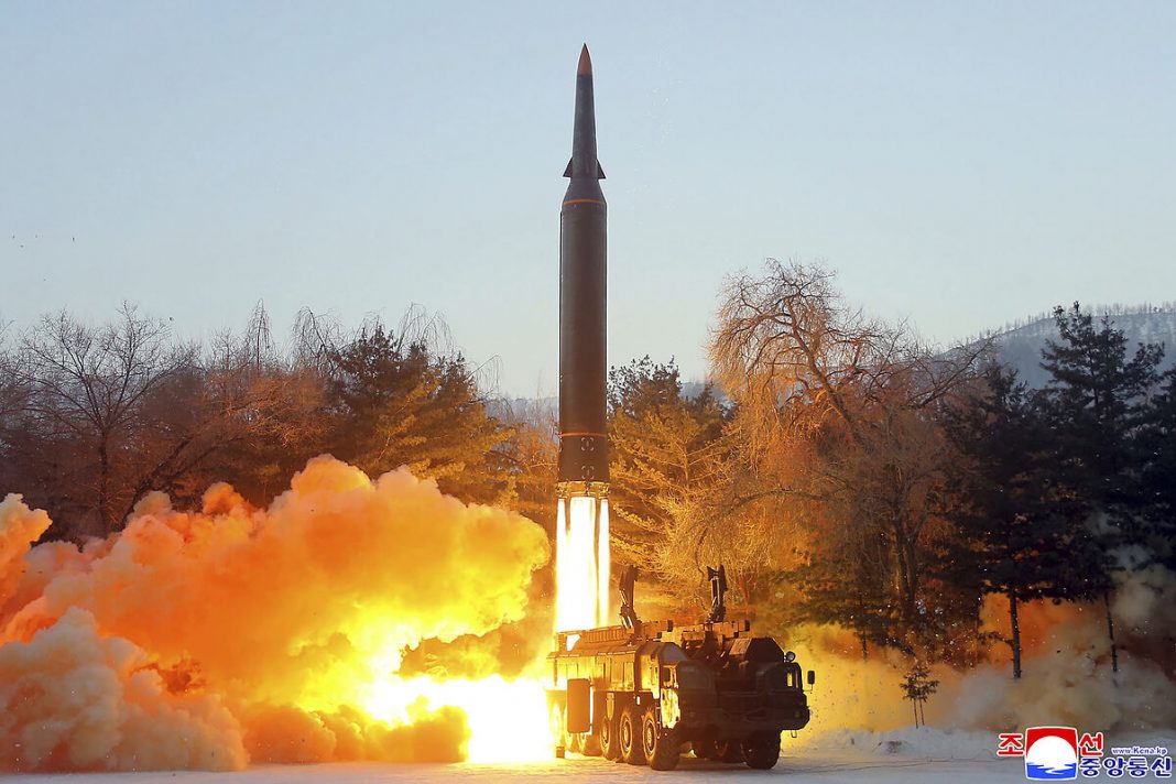 Corea del Norte lanza otro proyectil 