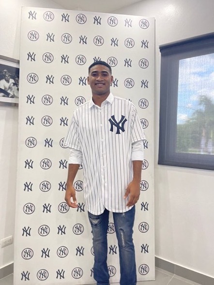 Yankees de Nueva York firman al prospecto dominicano Roderick Arias
