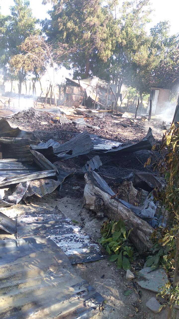 Incendio reduce a cenizas vivienda en Guayubín, Montecristi