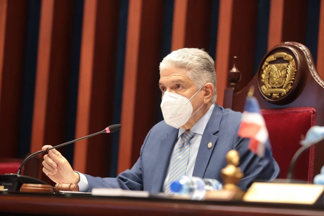 Senado aprueba préstamo de 300 millones de dólares para combatir la pandemia