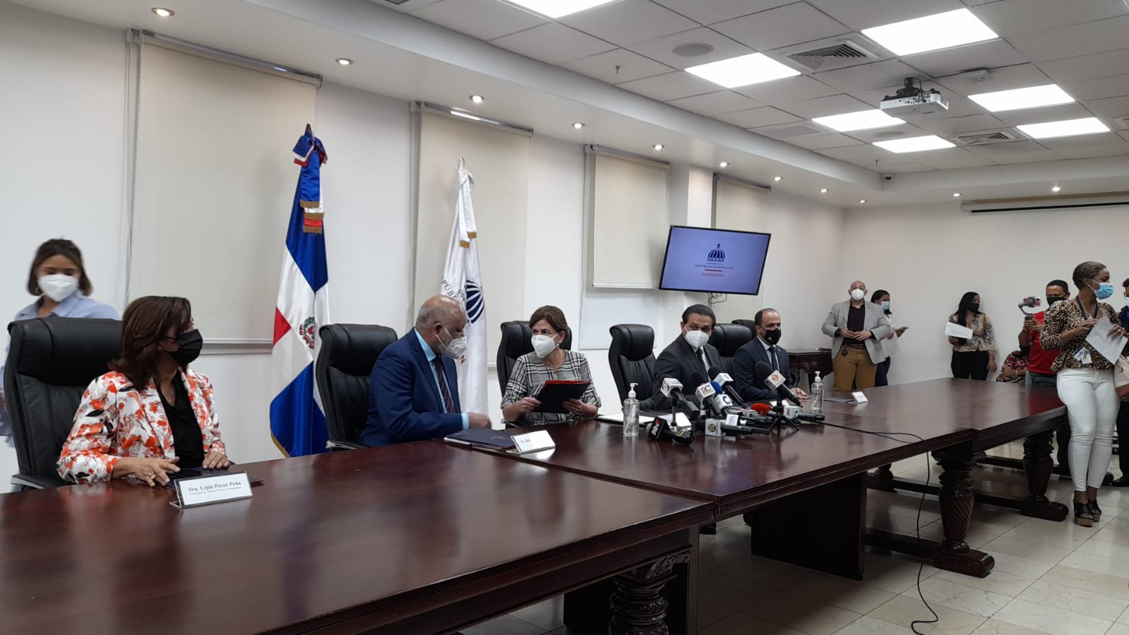 Gobierno reitera reinicio de clases martes 11 de enero - Noticias de hoy en República Dominicana | De Último Minuto