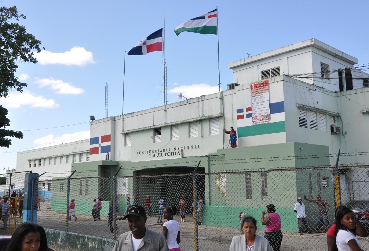 Autoridades lanzan amplio operativo en la cárcel La Victoria - Noticias de hoy en República Dominicana | De Último Minuto