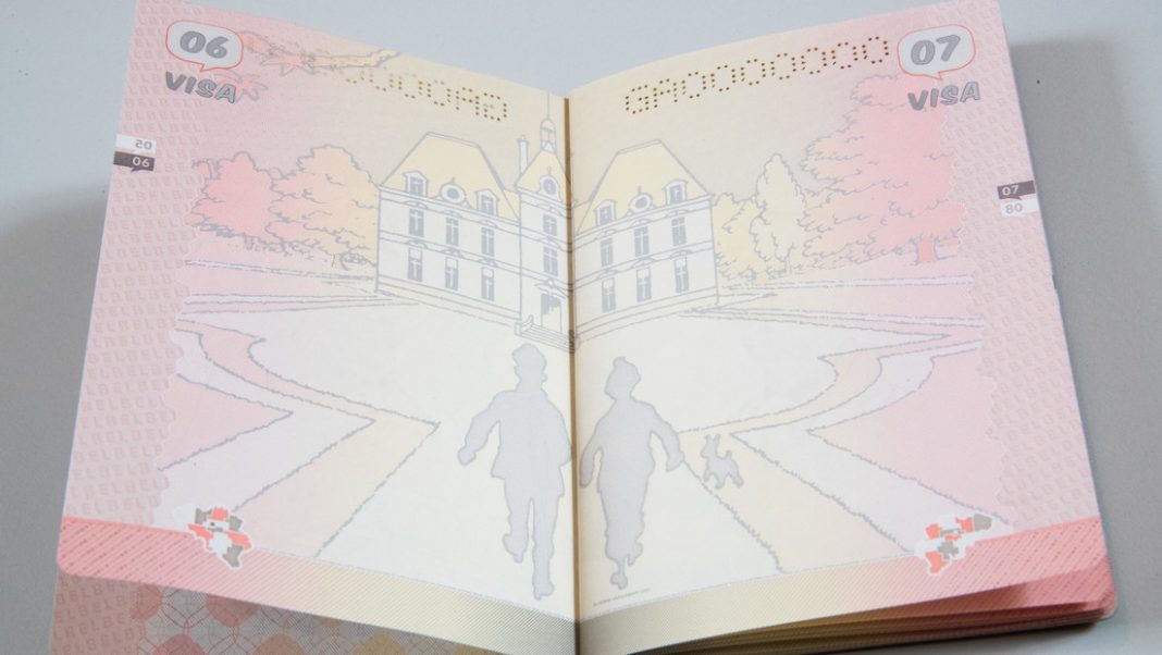Lanzan pasaporte con ilustraciones de Tintín, Lucky Luke y los Pitufos