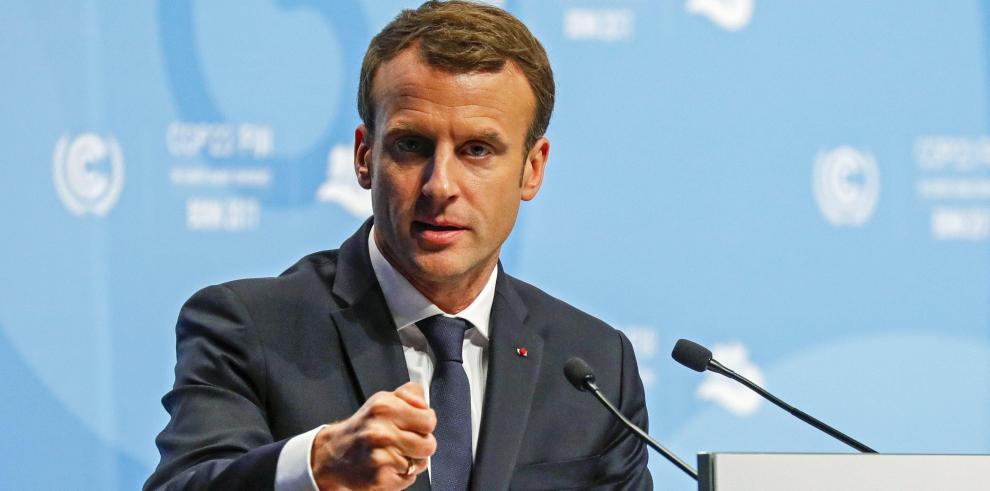 Macron propone reforma para incluir derecho al aborto en la Constitución de Francia