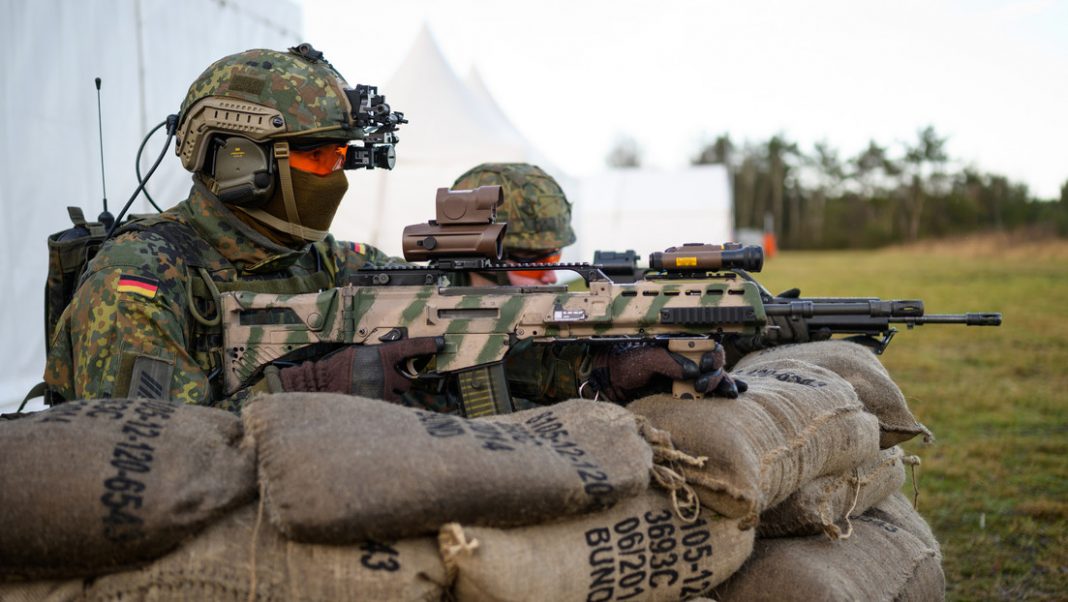 Alemania decide enviar 1.000 armas antitanque y 500 misiles antiaéreos Stinger a Ucrania