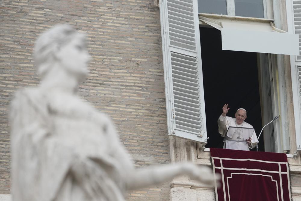 Papa Francisco agradece a médicos por su servicio durante COVID