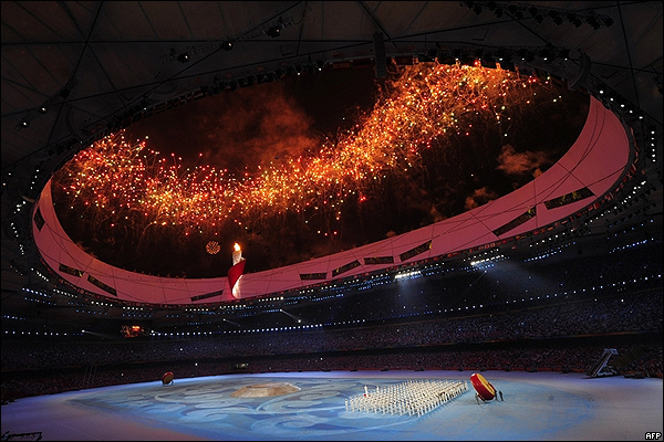 Pekín despide sus segundos Juegos Olímpicos con jaque al virus y nuevo escenario global