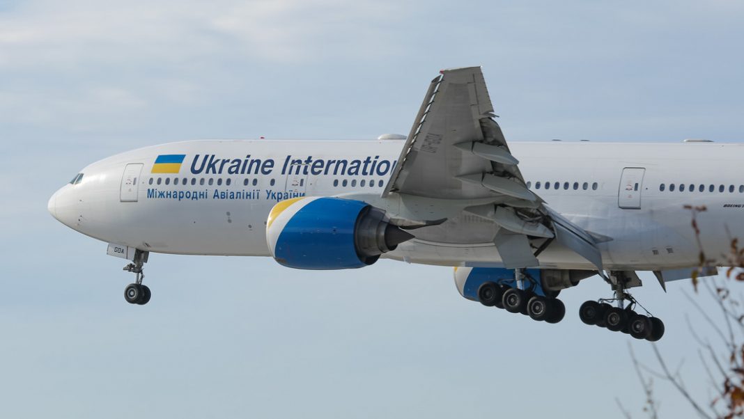 Ucrania cierra espacio aéreo tras el inicio de operación militar de Rusia