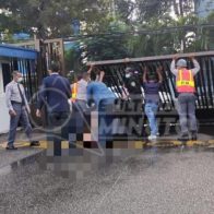 Cae portón a agente de la Policía Nacional; se desconoce estado de salud - Noticias de hoy en República Dominicana | De Último Minuto