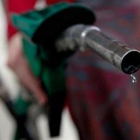 Gobierno baja RD$12 al avtur y congela precios de los demás combustibles - Noticias de hoy en República Dominicana | De Último Minuto
