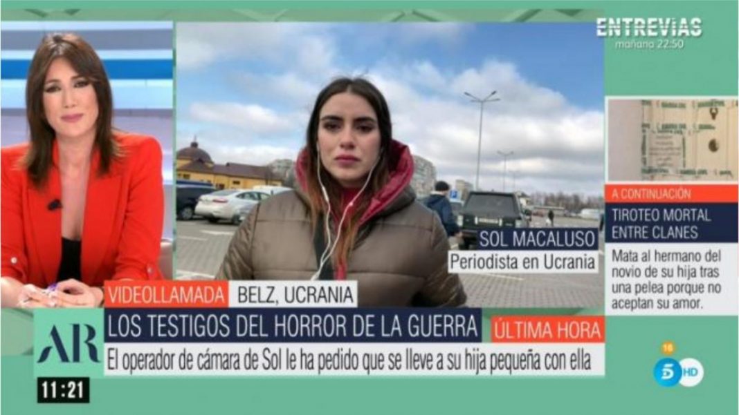 Una periodista cuenta que su camarógrafo le ha pedido que se haga cargo de su hija para él quedarse en Ucrania y luchar