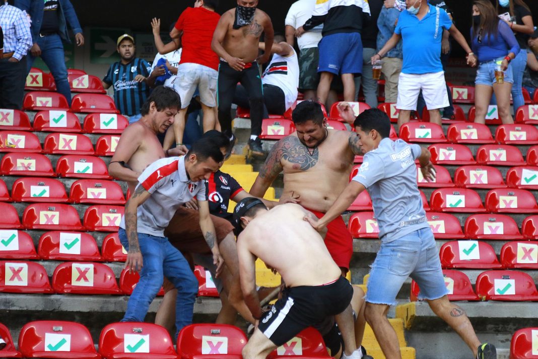 Iglesia lanza un “basta a la violencia” en México tras disturbios en el fútbol