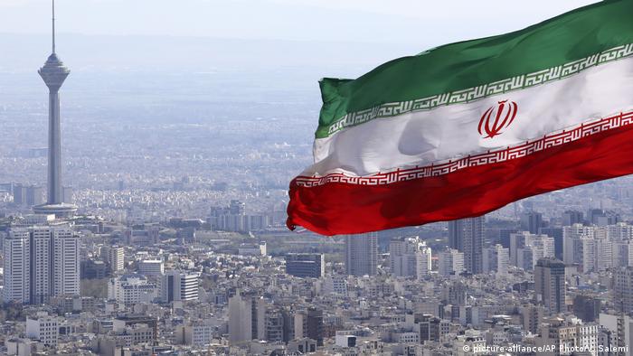 Irán dice que habrá pacto nuclear pronto si EEUU adopta 