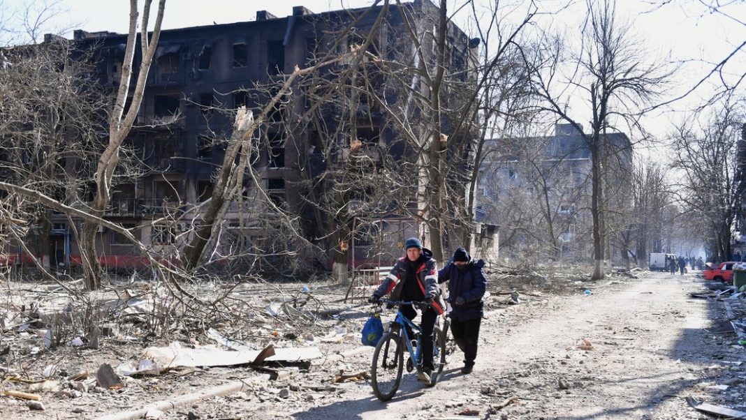 Rusia acusa a los ucranianos de la catástrofe humanitaria de Mariúpol