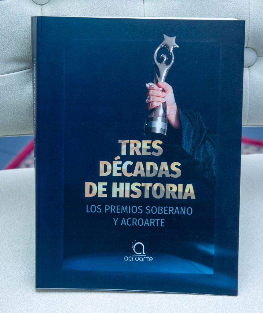 Acroarte celebra día del cronista con lanzamiento del libro “Tres décadas de historia” | De Último Minuto