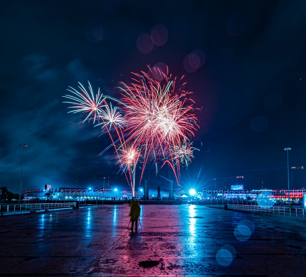 Celebran Independencia Nacional con más de 20,000 fuegos artificiales