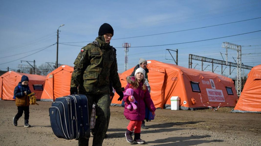 Reino Unido pagará 420 euros a ciudadanos que acojan a refugiados ucranianos