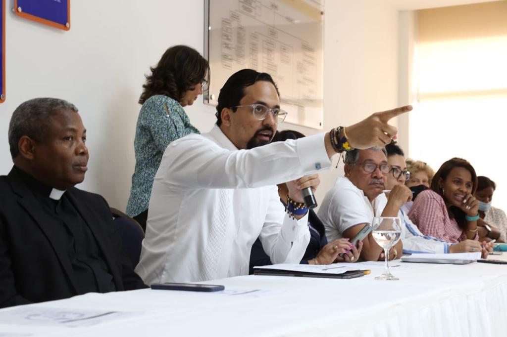 Realizan en Barahona y Azua Consulta Regional para evaluar realidad de región Enriquillo