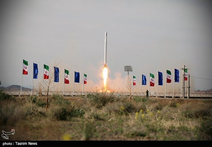 Irán pone en órbita su segundo satélite militar, el Noor 2