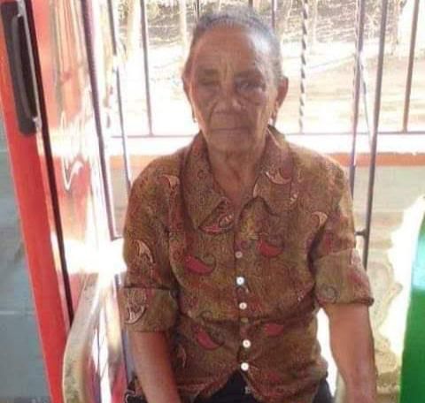 “Tengo 20 años viviendo en estas condiciones”, dice anciana de 86 años que solicita ayuda para reparar su vivienda