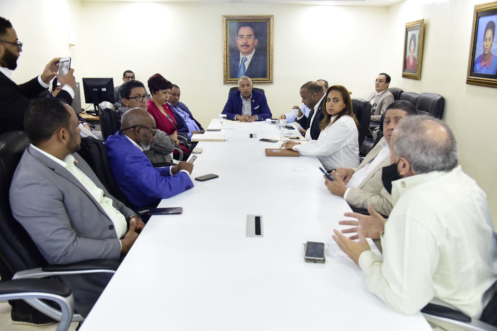 Diputados estudian proyectos de ley sobre la regulación de bancas y casinos - Noticias de hoy en República Dominicana | De Último Minuto