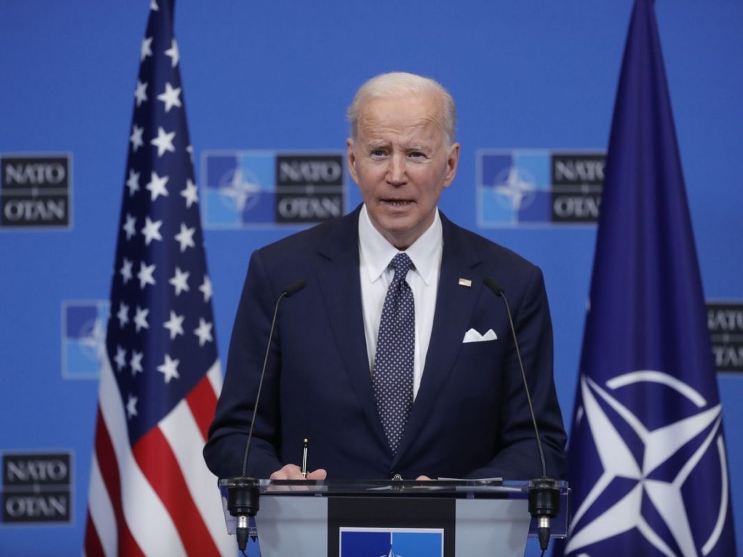 Congreso de EEUU da poderes a Biden para prestar más armamento a Ucrania