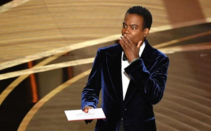 Chris Rock dice que aún está procesando lo que ocurrió en los Óscar