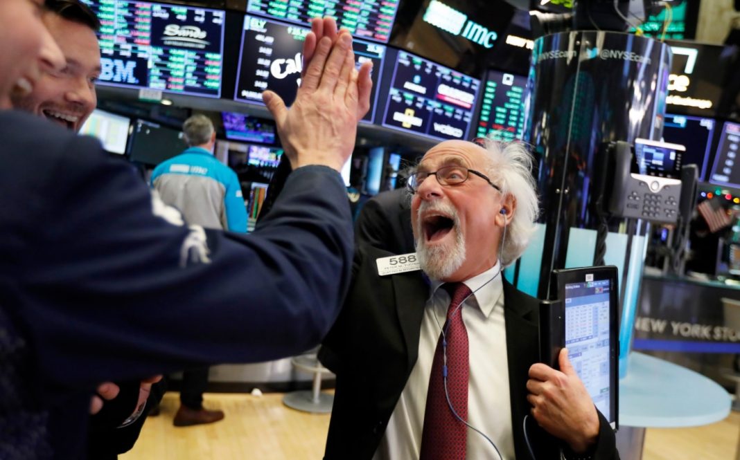 Wall Street cierra en verde y el Dow Jones sube un 0,74 %