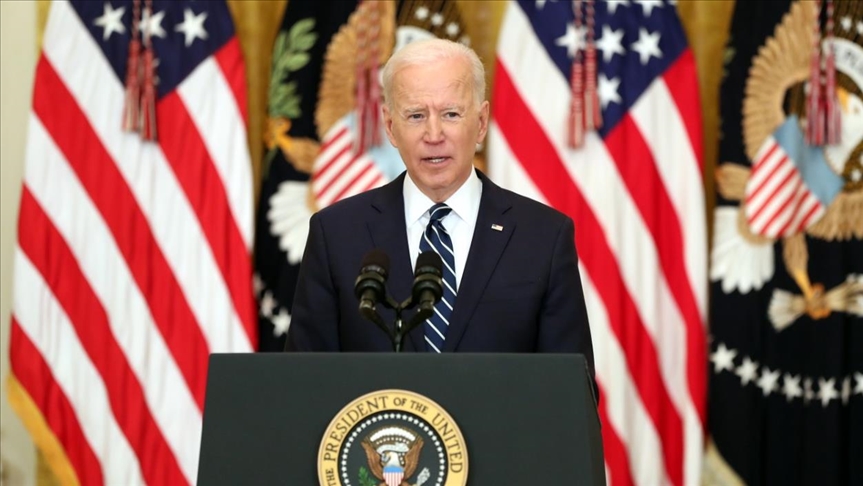 Juez de EEUU falla contra prioridades de Biden para arrestos y deportaciones