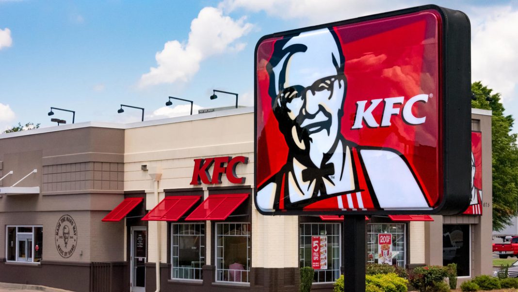 Acusan a KFC de crear videos 