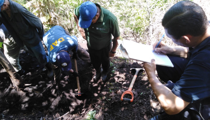 Entregan restos de personas asesinadas en río Sumpul en guerra salvadoreña