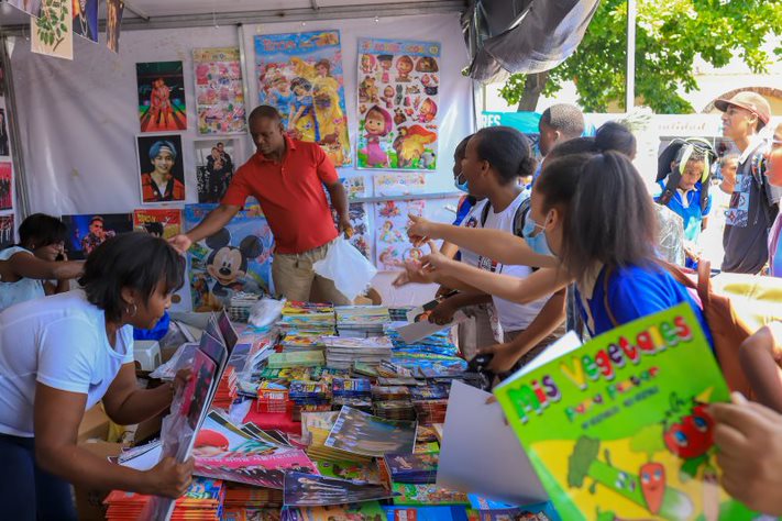 Feria del Libro con un jueves cargado de eventos culturales