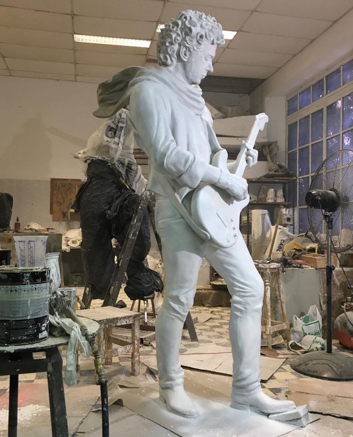 Argentina dona a Costa Rica una escultura de Gustavo Cerati