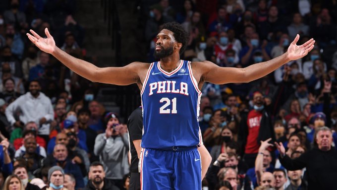 ¡Con paliza incluida! Sixers eliminan a los Raptors