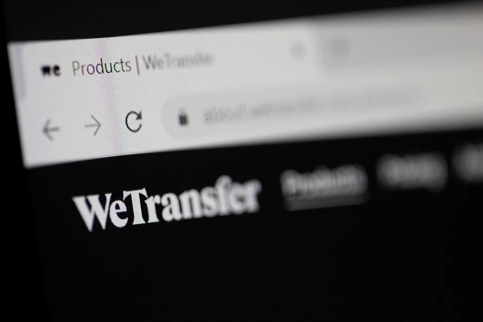 Hackers se hacen pasar por WeTransfer para robar información