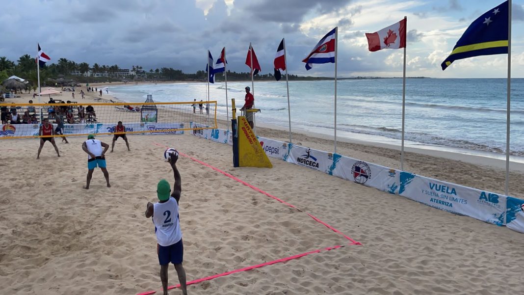 AIB promueve turismo y deporte en Playa Maca