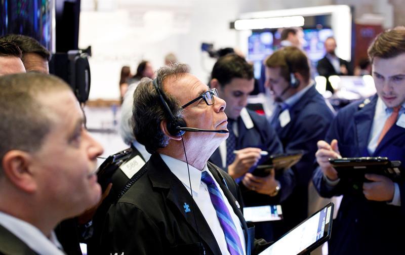 Wall Street abre en verde y el Dow Jones sube un 0,64 %