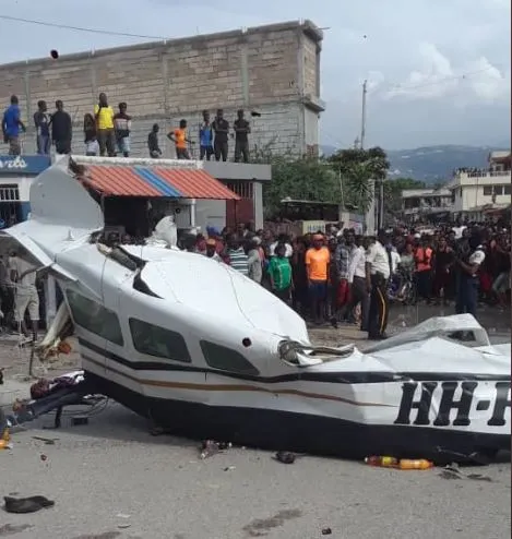 Haití prohíbe los vuelos privados tras el accidente de avión con 6 muertos