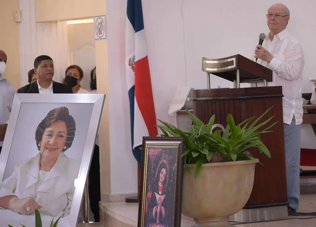 Realizan novenario a doña Rosa Gómez de Mejía