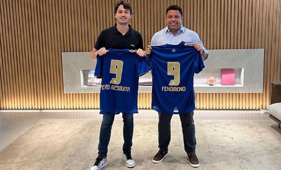 Ronaldo firma contrato que lo convierte en dueño del 90 % del club Cruzeiro