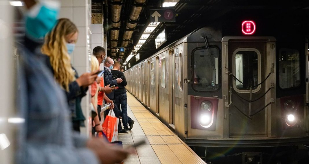 Dos personas mueren atropelladas por un vagón de metro en Nueva York