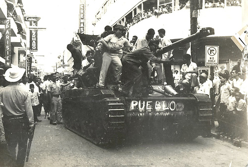 57 aniversario de la Revolución de Abril del 65; guerra en que el pueblo tomó las armas | De Último Minuto