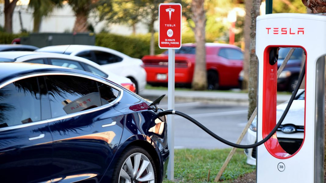 Desarrollan una batería para coches eléctricos que podría durar 100 años