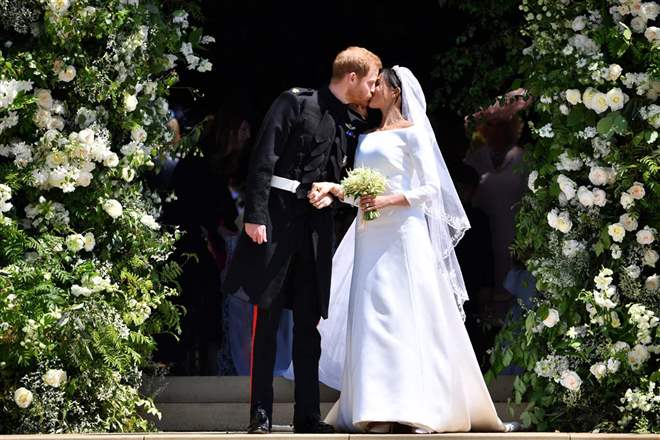 El agridulce aniversario de bodas de Meghan y Harry, marcado por su distancia con los Windsor