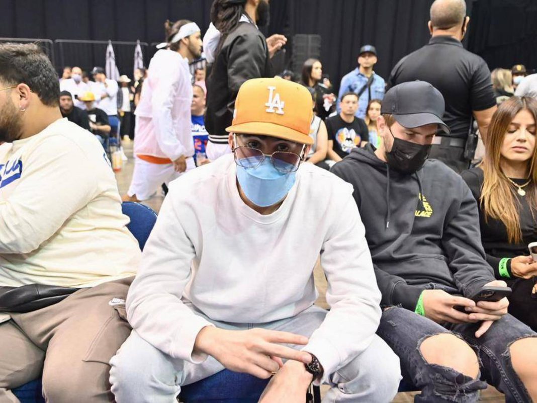 Bad Bunny comentará un partido de baloncesto en Puerto Rico